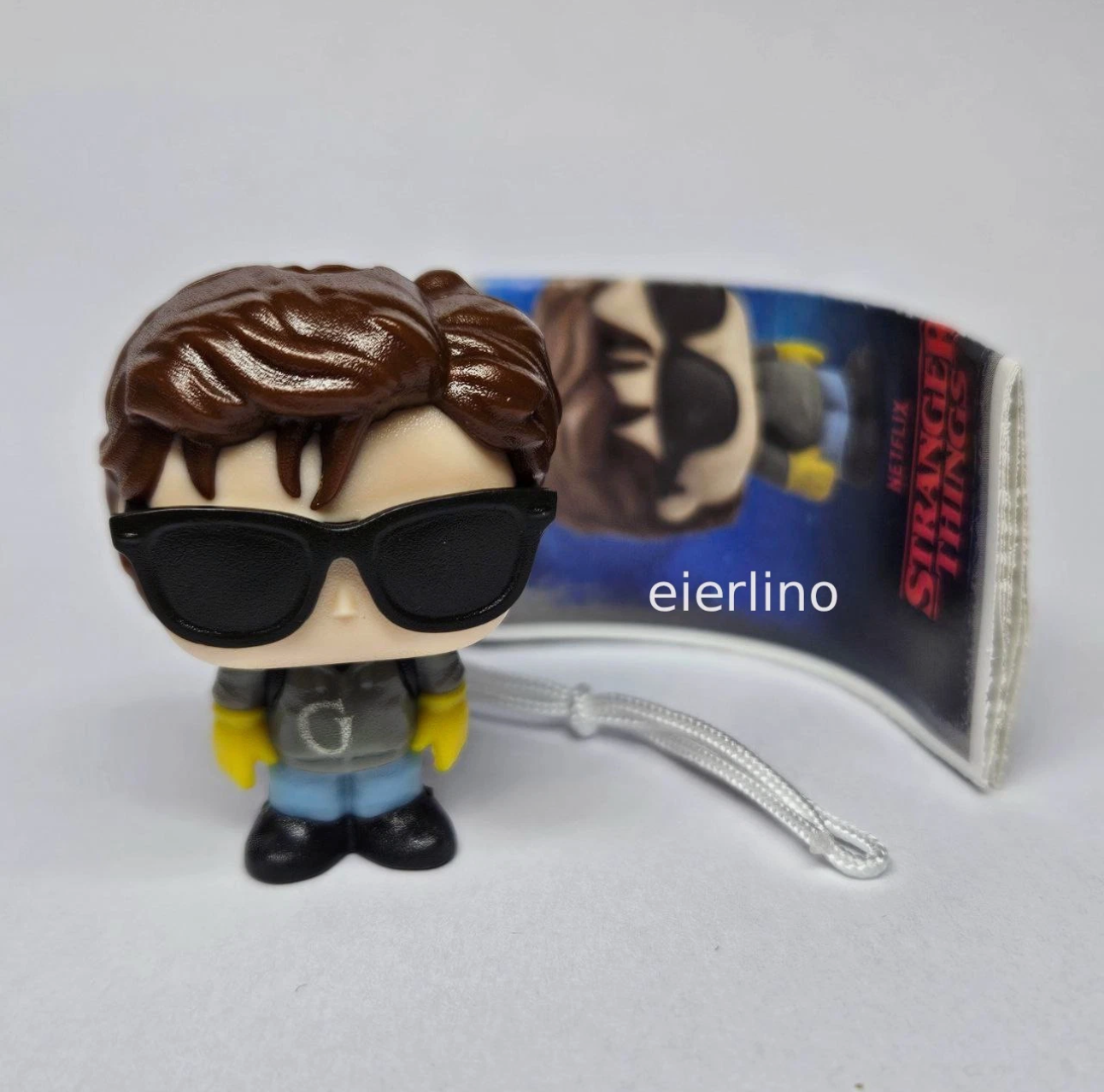 Official Stranger Things Steve Harrington Mini-Figure – Season 2 "The Babysitter" Edition